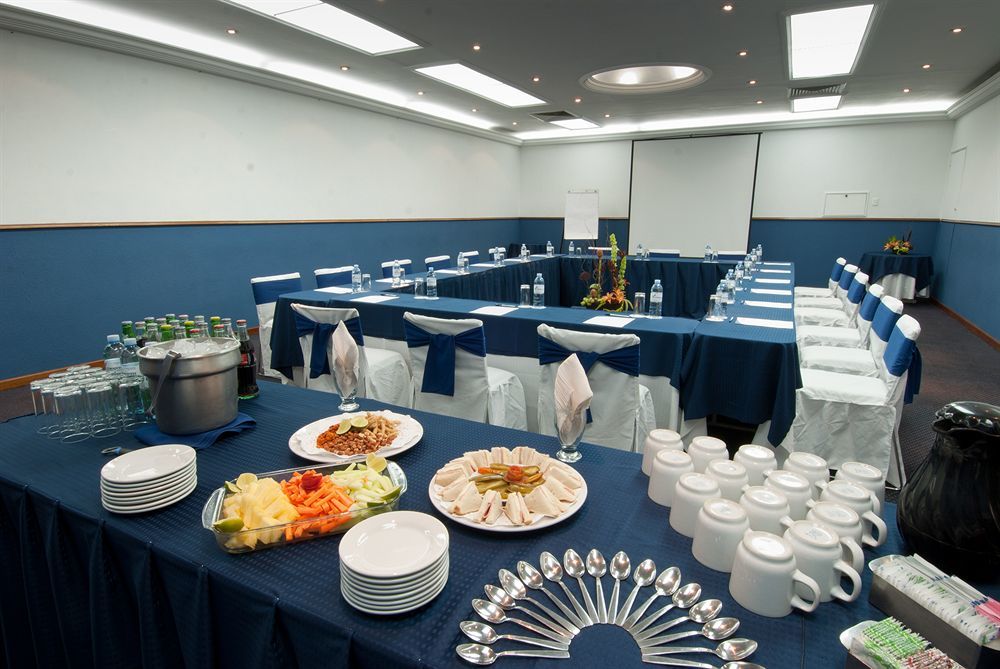 Ac Hotel By Marriott Guadalajara Expo Zapopan Esterno foto